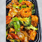 Best 76. Shrimp w. Garlic Sauce in Stony Point, NY